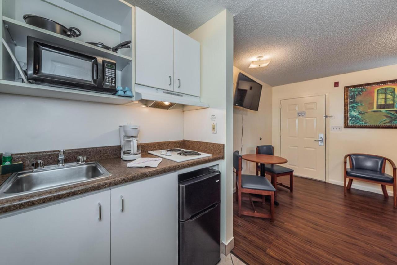 Tampa Bay Extended Stay Hotel Largo Buitenkant foto