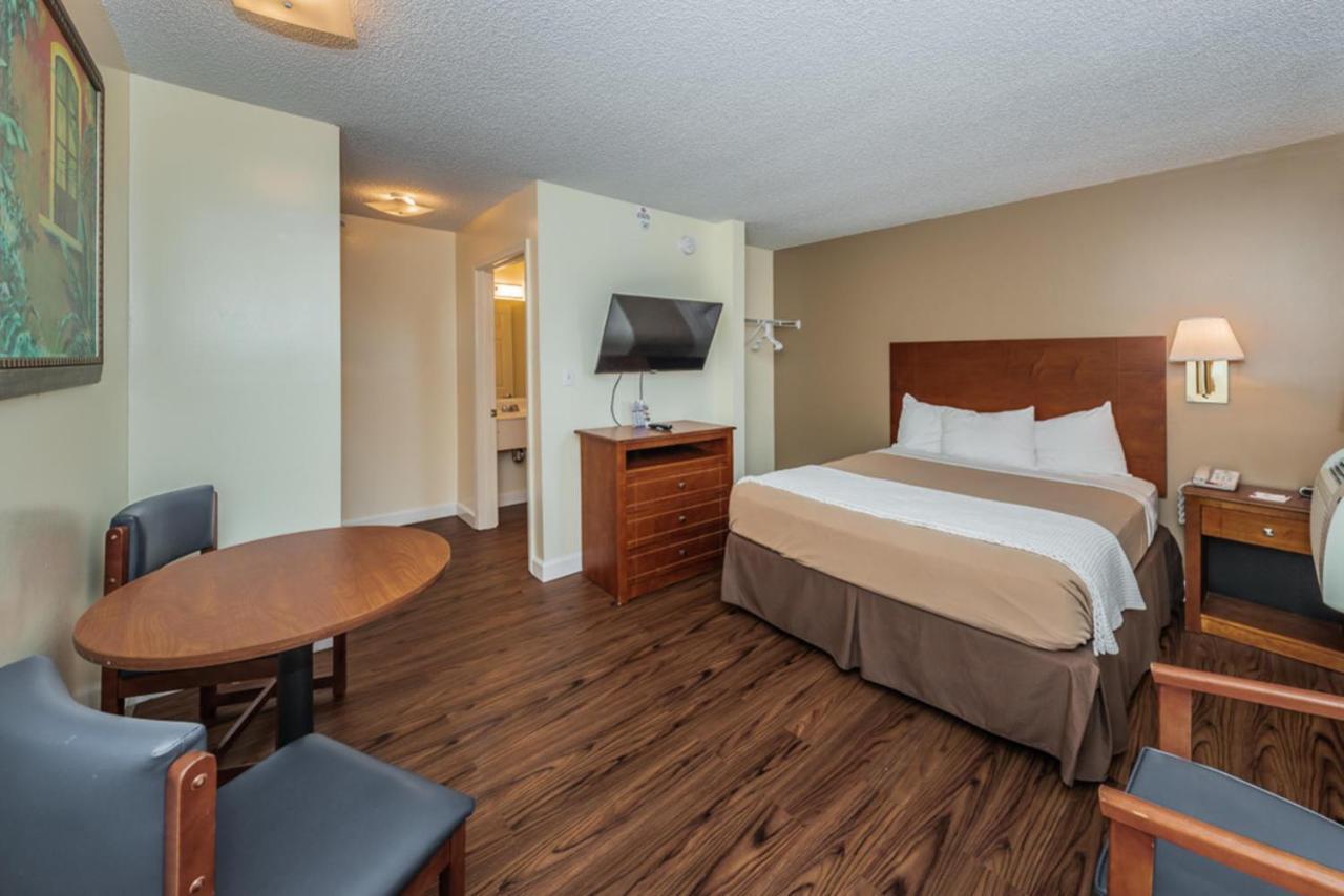 Tampa Bay Extended Stay Hotel Largo Buitenkant foto